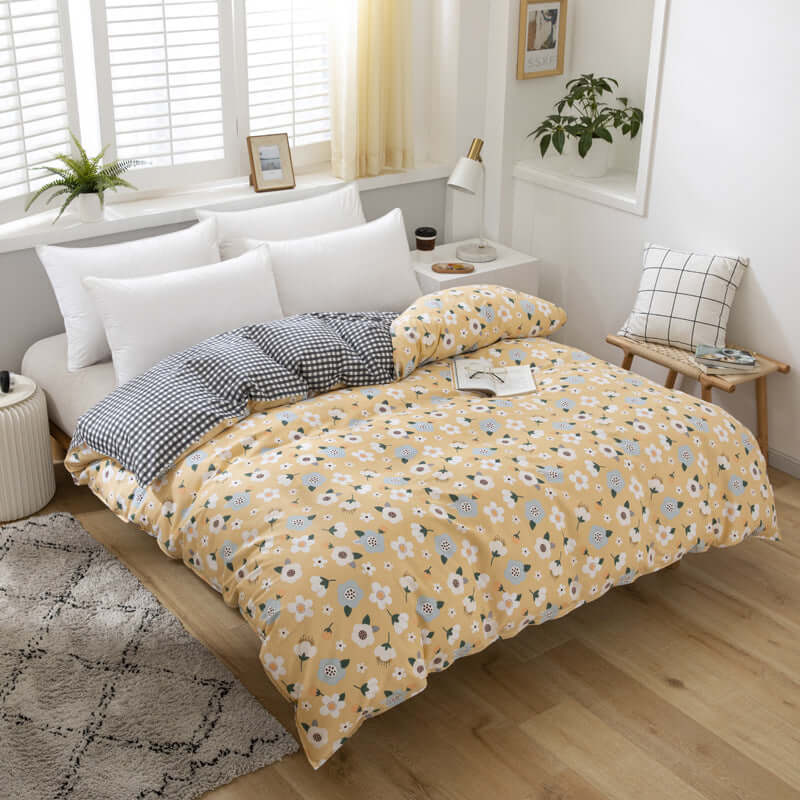 Reactive printing cotton duvet cover, featuring vibrant and durable patterns for a stylish and cozy bedroom look.