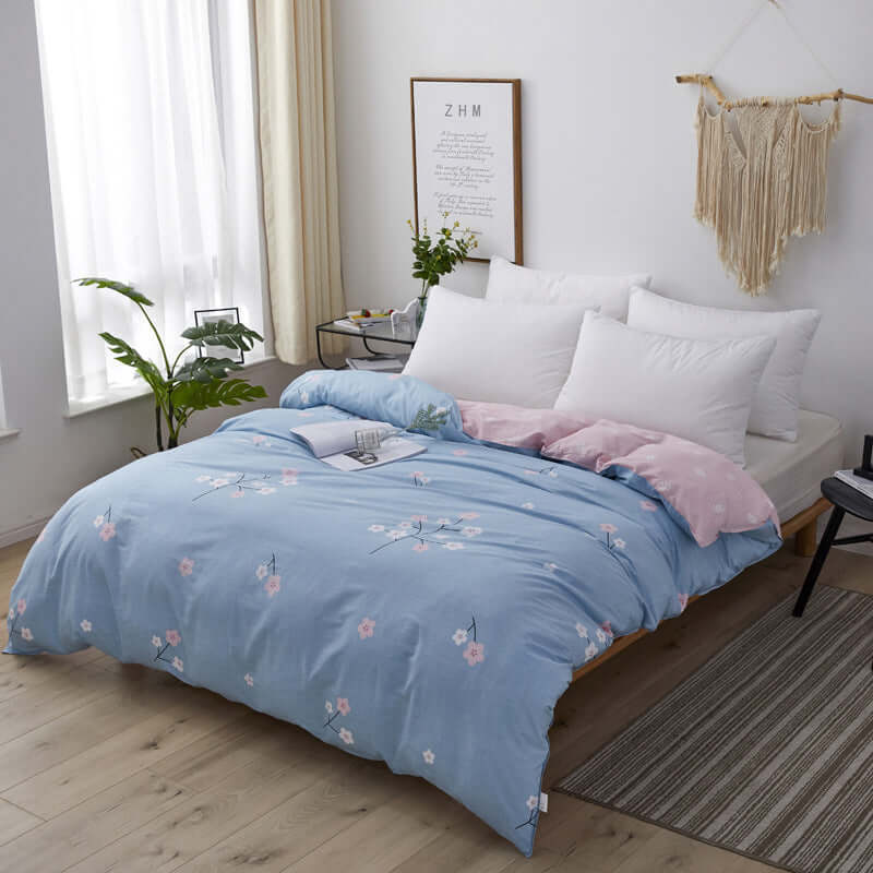 Reactive printing cotton duvet cover, featuring vibrant and durable patterns for a stylish and cozy bedroom look.